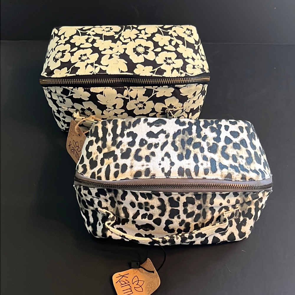 leopard print cotton canvas cosmetic bag with handle-zip-closure -NWT